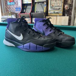 Nike Zoom Kobe 1 Protro Blackout Size 11AQ2728-004 IV IX MPLS All Star 81 Points