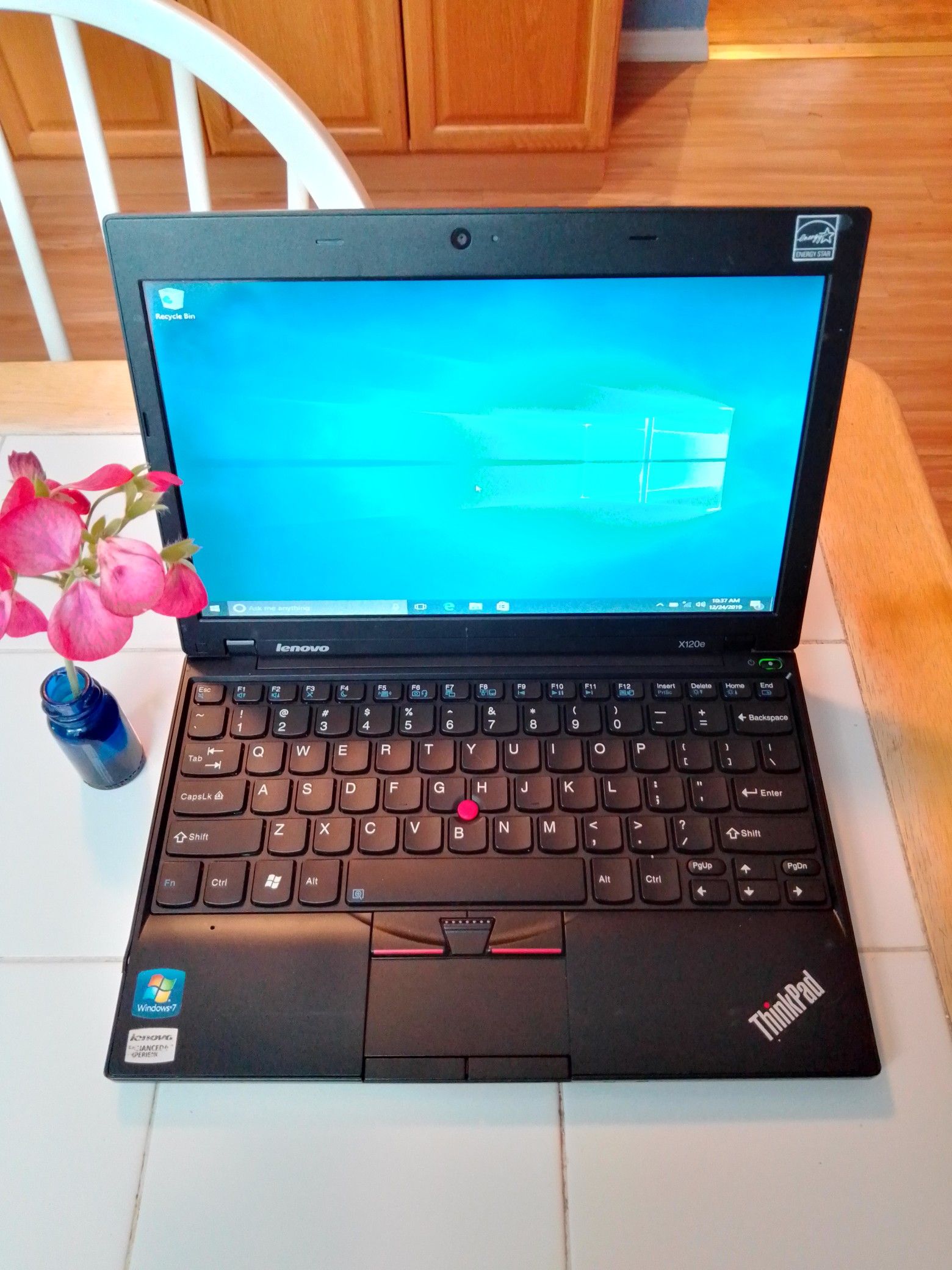 Lenovo Thinkpad x120e laptop
