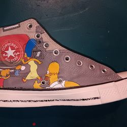 Converse Size 9 Men's 11 Women's