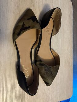 Banana Republic Camo Flats Women
