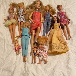 Barbie Dolls And Clothes 