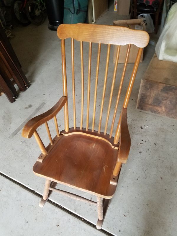 Rocking chair for Sale in Galloway, NJ - OfferUp