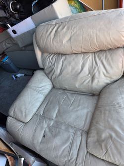 Wide recliner chair
