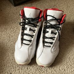 Air Jordan 13 Retro - White / Red (aka "Chicago" style colorway) 6Y no box 