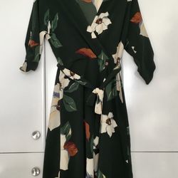 Monteau Green Floral Wrap Dress sz L