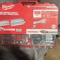 BNIB MILWAUKEE SAE/METRIC 106 pc socket set