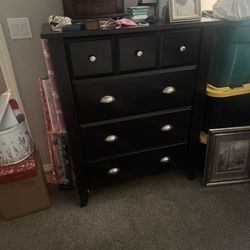 Black dresser in great condition