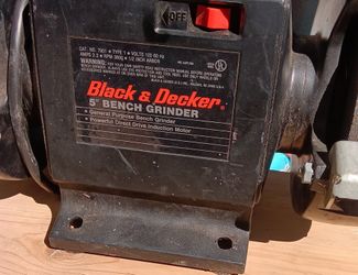 Black & Decker (5)" Bench Grinder