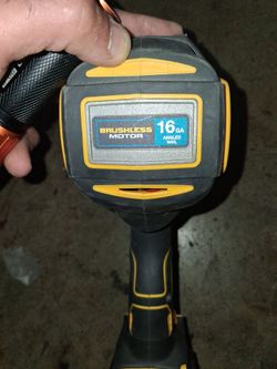 Nail guns dewalt Milwaukee metabo