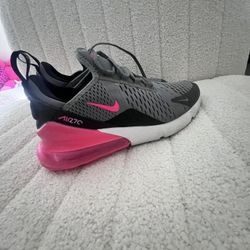 Nike 270