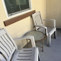 Patio Furniture -FREE (PENDING)