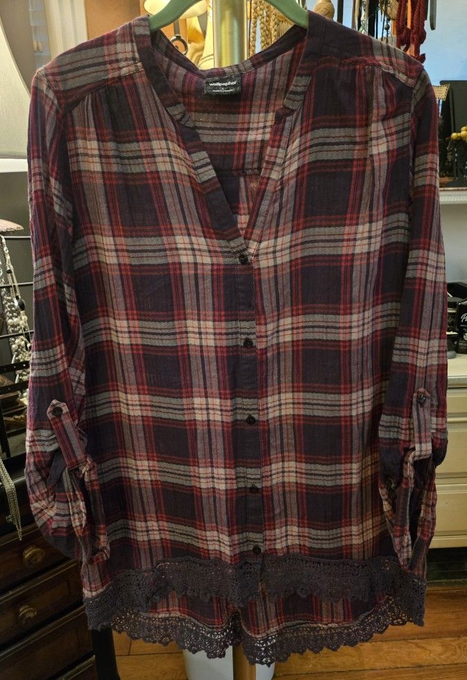 WT # 1064 Womens Large Wall Papher Button Front Tunic Top
