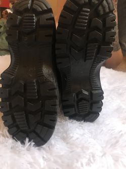 Snow boots