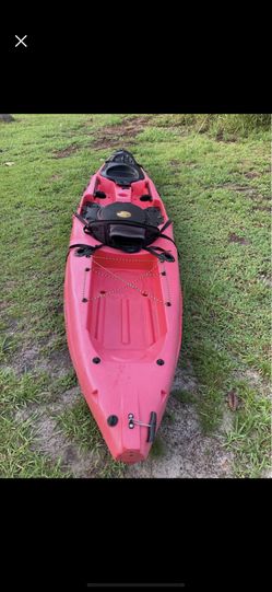 12 Foot Red Malibu Kayak 