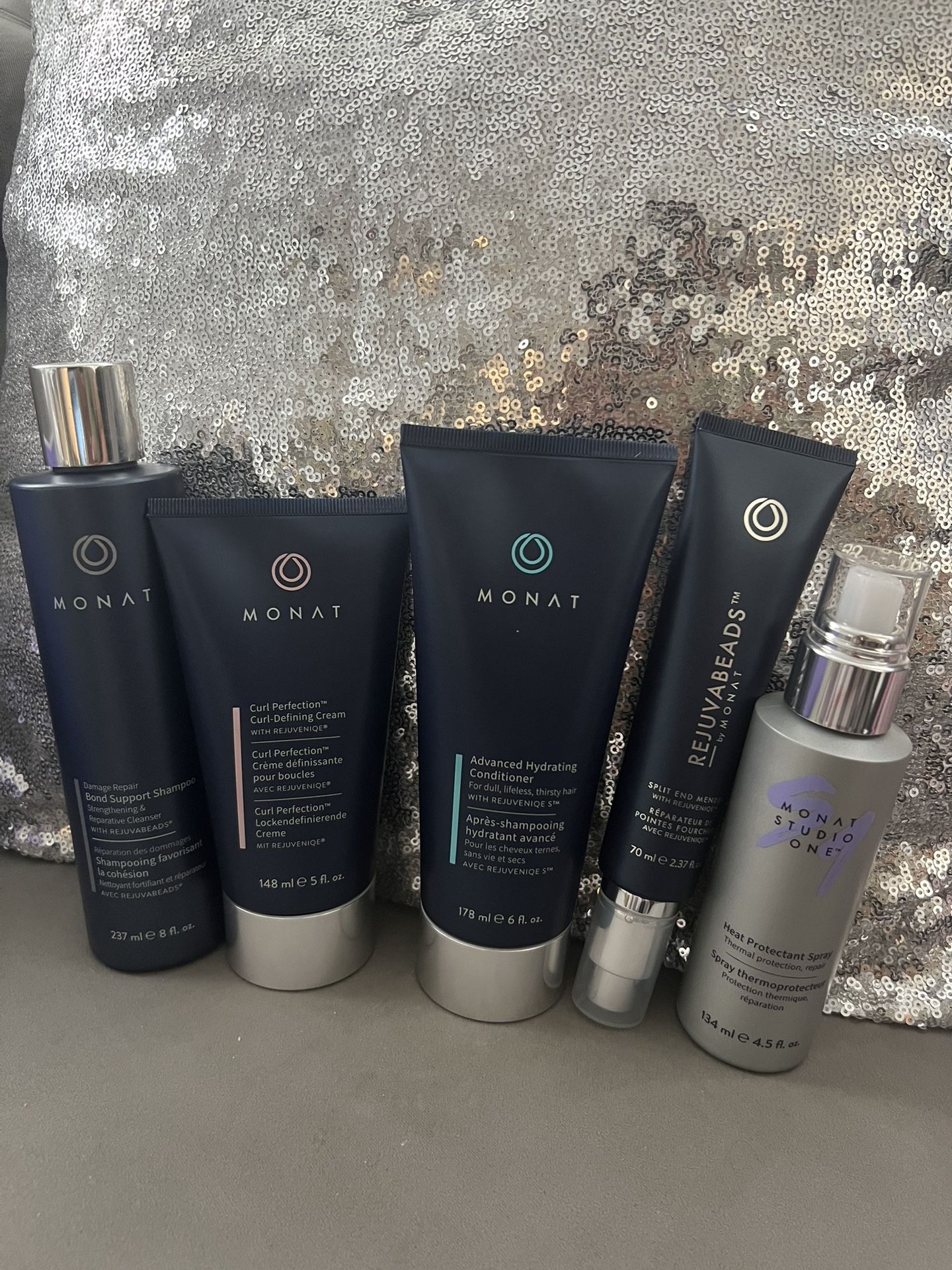 MONAT Set