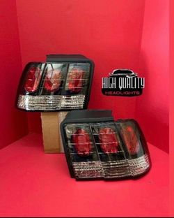Ford Mustang 1999. 2004 tail lights.