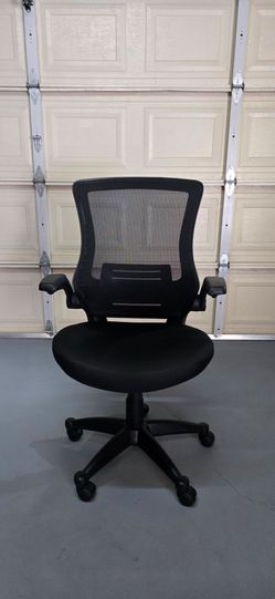 Office Star™ WorkSmart Manager ChairOffice Chair with Flip Arms & 360 Degree Swivel.