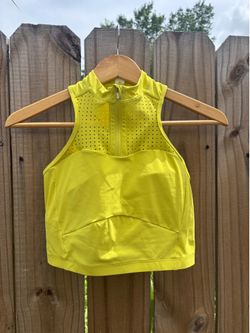 Lululemon Unleash Strength Bra size 6 Medium Support B/C Cup Yellow Serpentine