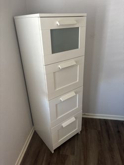 Ikea- 4 Drawer dresser
