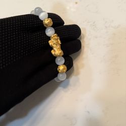 White Jade Asian Gold Dragon Braclet 2.8 Grams Of Solid 24k