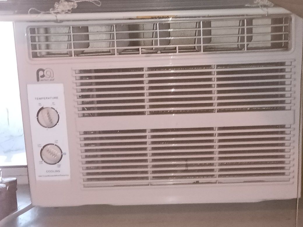 Perfect Aire AC Unit