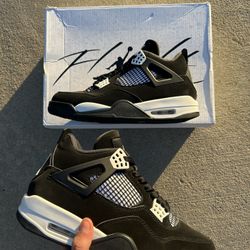 Jordan 4 White Thunder  