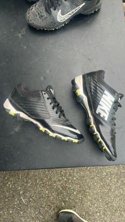 Nike Baseball Spikes / Softball Cleats Nike “Shark” Youth Size 5.5