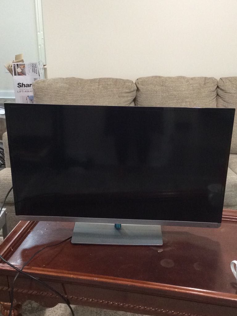 Toshiba TV 23 Inches