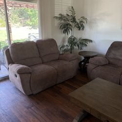 3-Piece Reclining Sofa Set – 5 Recliners Total ; Two End-Tables; 1 Main Table