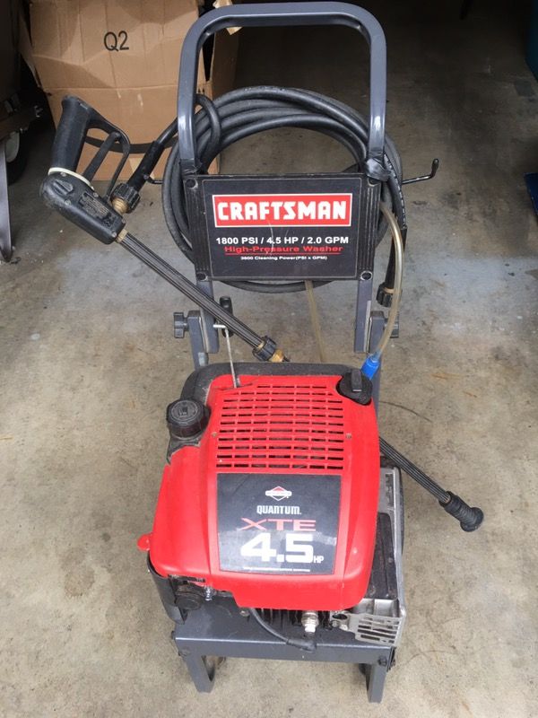 Craftsman Quantum XTE 4.5 hp 1800 psi pressure washer for Sale in Fife