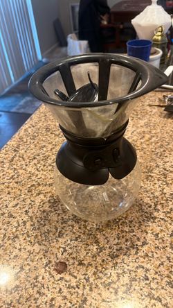 Bodum pour over coffee maker
