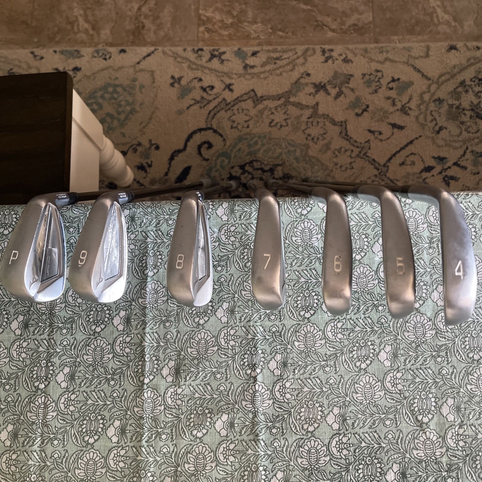 Mizuno JPX 919 Forged Irons Set (P Wedge through 4 Iron) with UST Mamiya Shafts