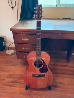 Yamaha FG-170 acoustic guitar