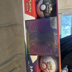 Pokémon Koraidon Elite Trainer Box with 2 Poke Balls