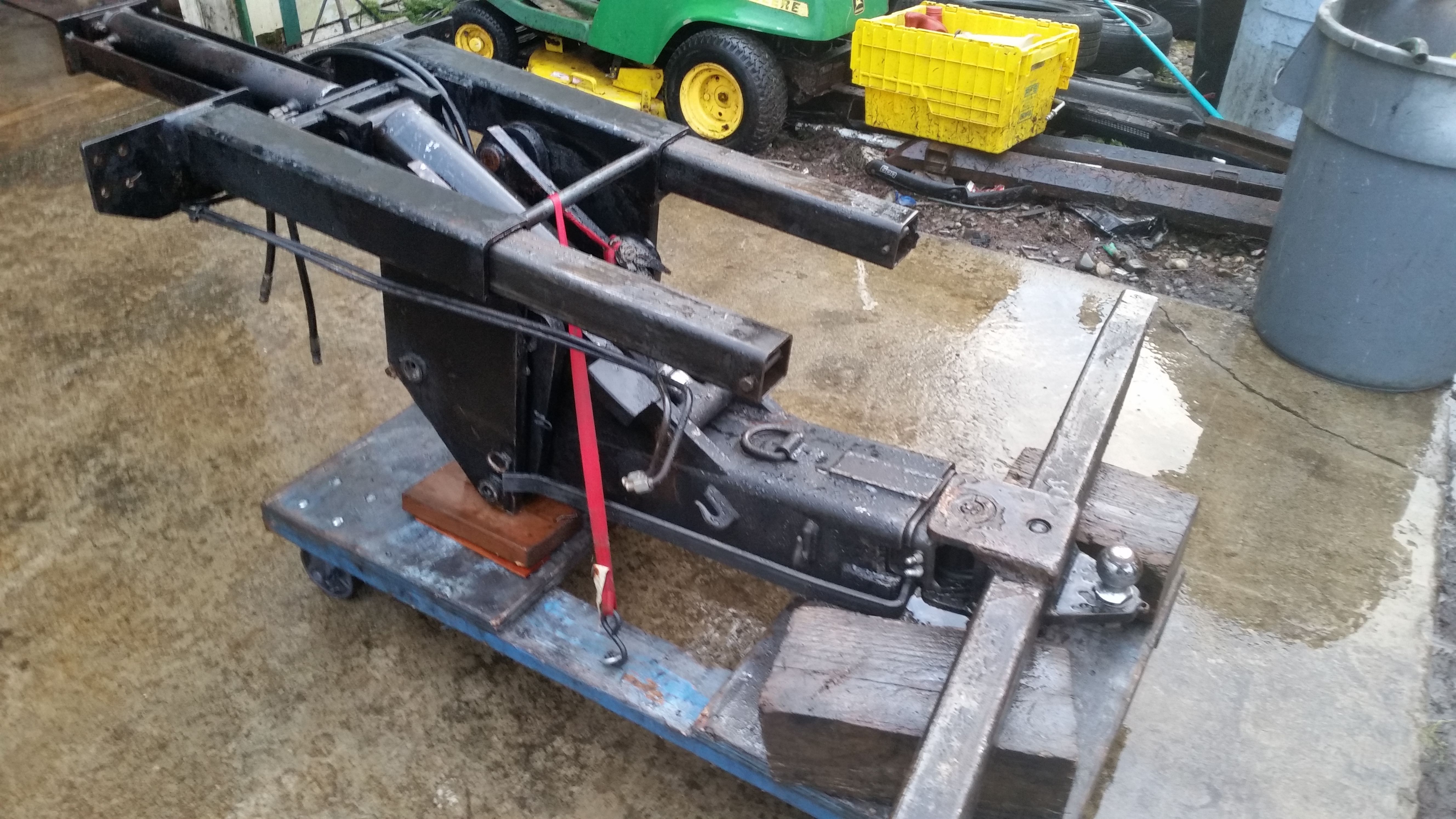 'Sneeker' repo wheel lift