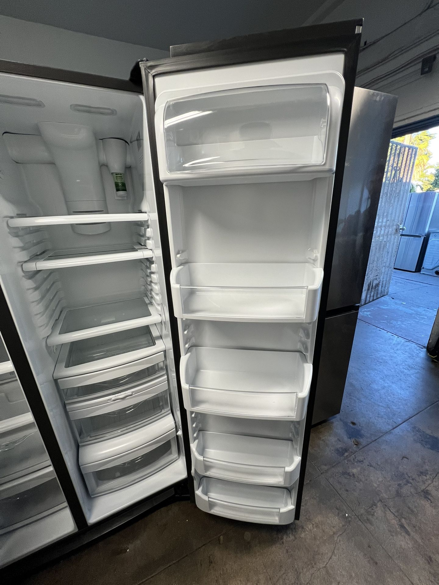 Refrigerator