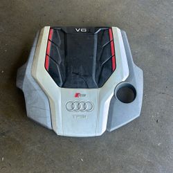 Audi RS5 2.9L Engine Cover