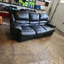 Free Reclining Leather Sofa