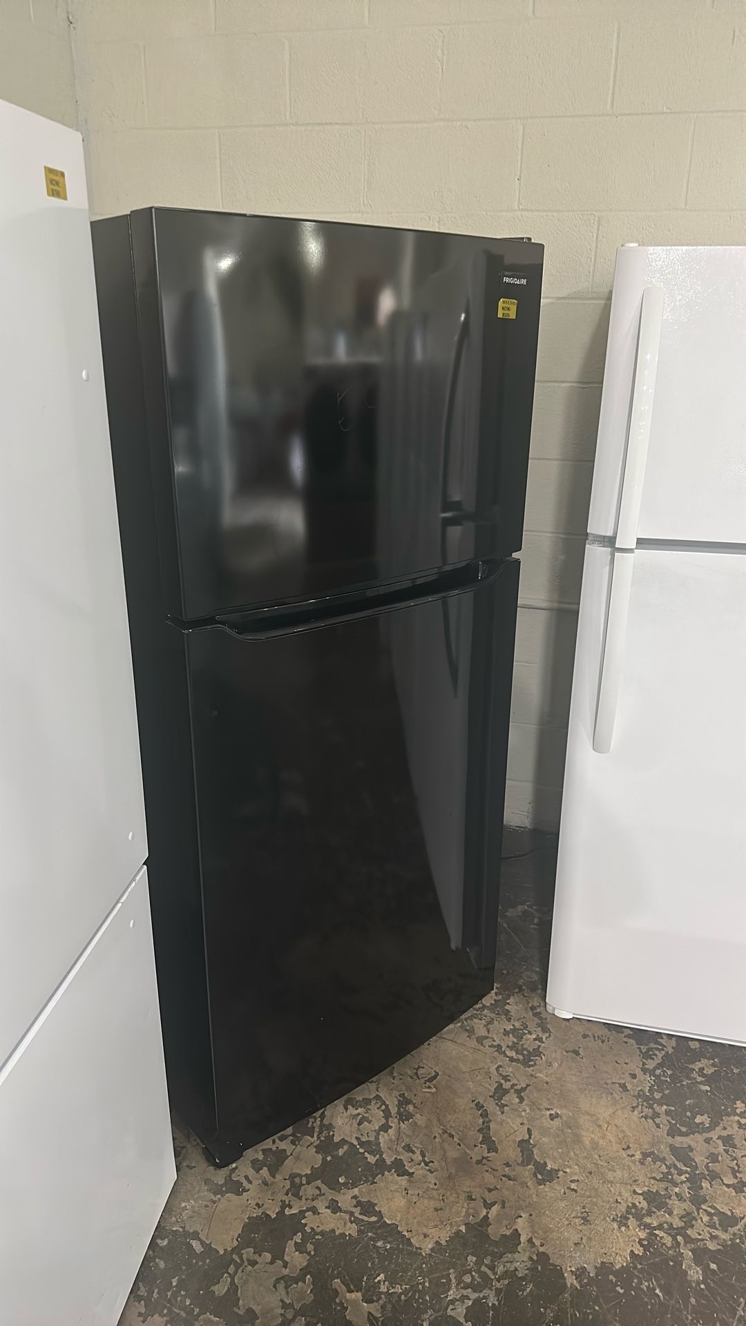 Frigidaire Top And Bottom Refrigerator