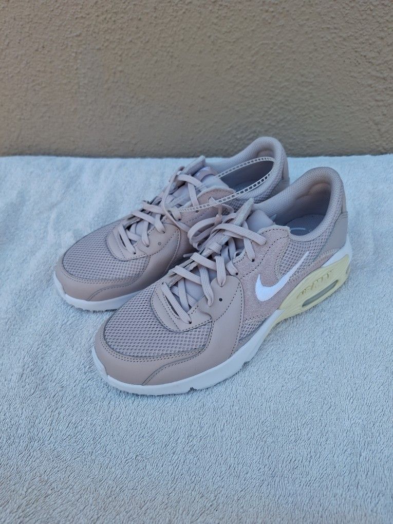Nike Air Max Shoes