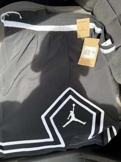 Jordan black and white shorts