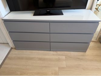Drawer dresser