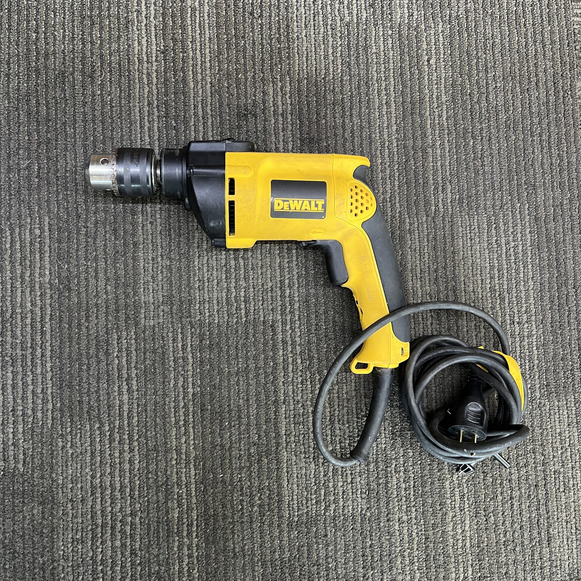 Dewalt DW511 Variable Speed Reversible Hammer Drill