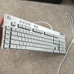 Logitech G815 Keyboard 