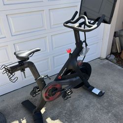 Peloton Bike