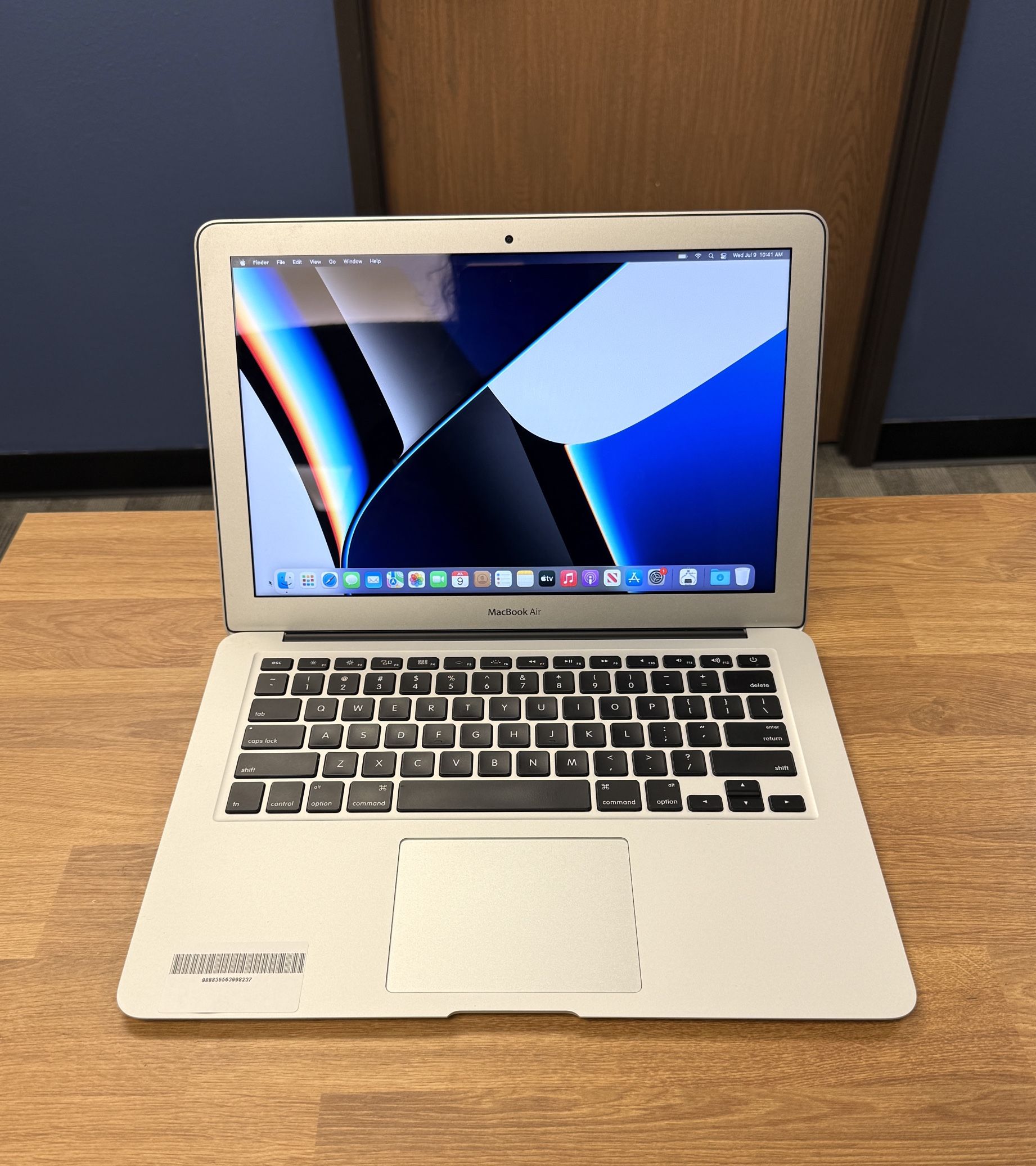 13" MacBook Air 128GB SSD*8GB RAM*1.8Ghz Intel Core i5