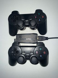 4K Game Stick 30,000 games with Two Controllers