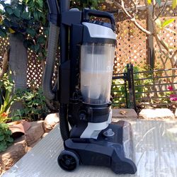 Bissell Clean View - Retractable Cord