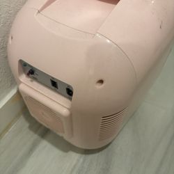 Mini fridge 
