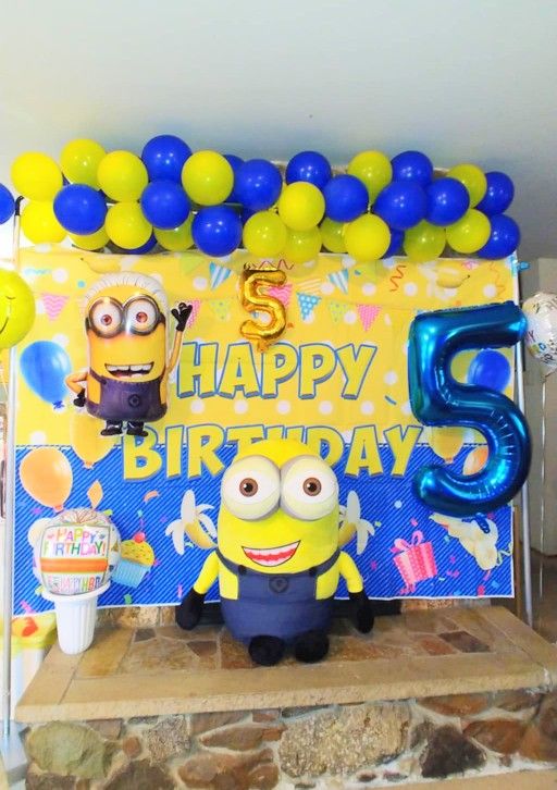 Minions Birthday Party Backdrop And Balloons
